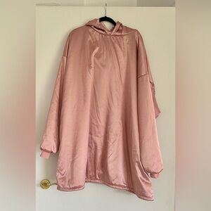 Kitsch Pink Satin Glazy